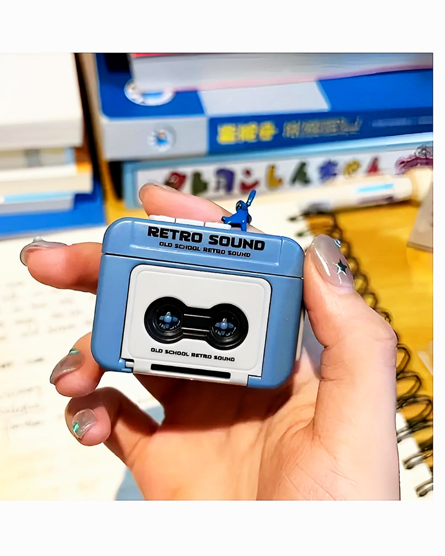 Retro Sound Cassette Style Keychain – Vintage Music-Inspired Design